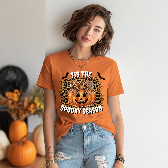 ‘Tis The Spooky Season Shirt | Leopard Pumpkin Halloween Tee | Fall Graphic Tee | Cute Autumn Shirt for Women | Pumpkin Patch Outfit